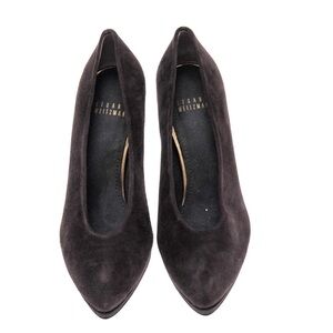 Immaculate Stuart Weitzman suede pumps/ heels